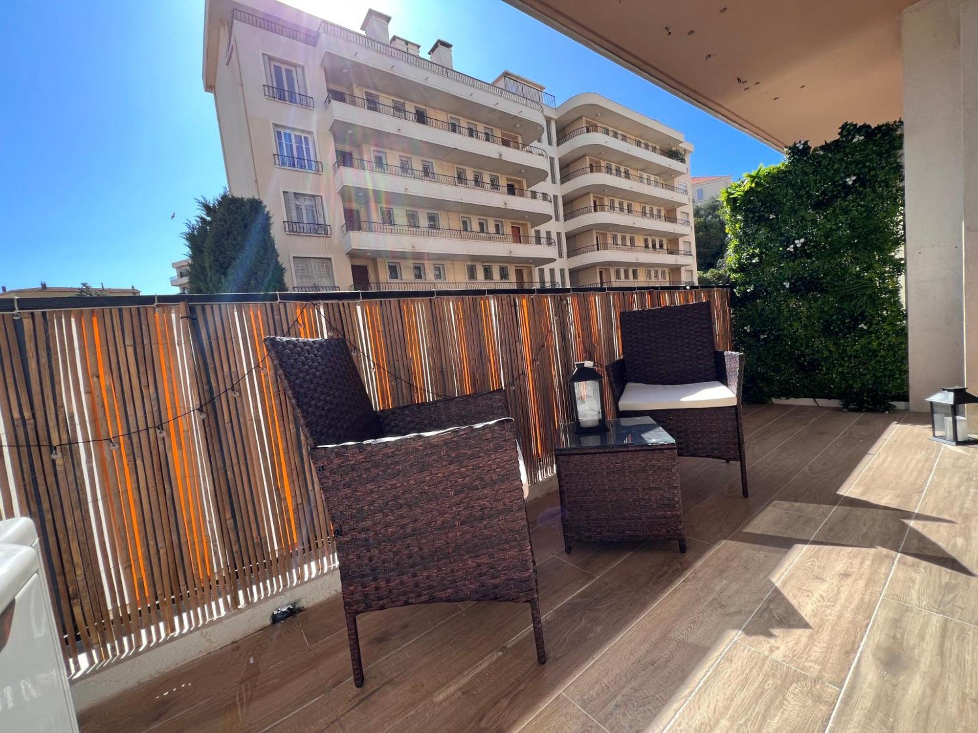 Les Arenes - Cannes Centre, Charmant 2 Pieces Recemment Renove De 45 M2 Avec Sa Terrasse De 10 M2 Exteriör bild