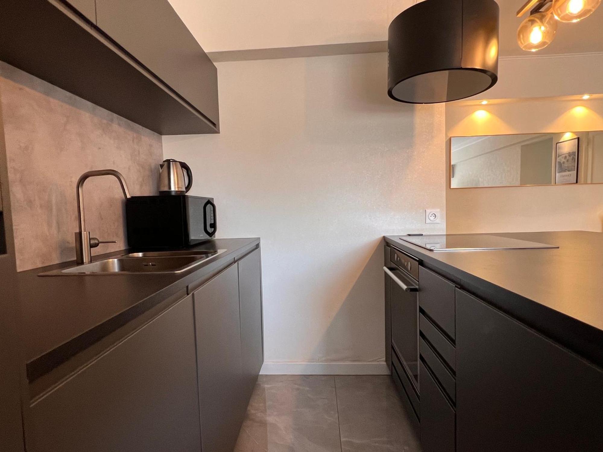 Les Arenes - Cannes Centre, Charmant 2 Pieces Recemment Renove De 45 M2 Avec Sa Terrasse De 10 M2 Exteriör bild